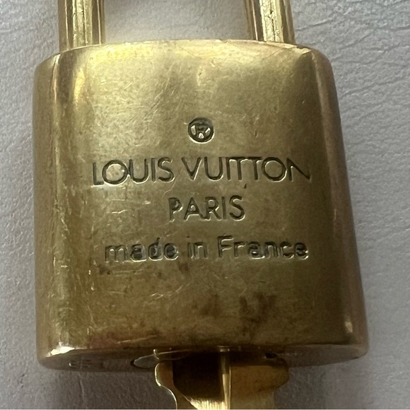 Louis Vuitton Mens Padlock & Key Necklace Pendant Bag Luggage Charm #323 - Picture 6 of 9